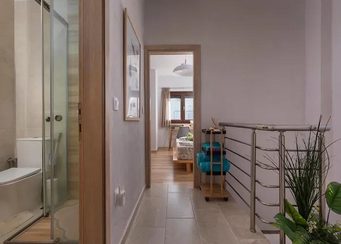 Limoncello Vourvourou